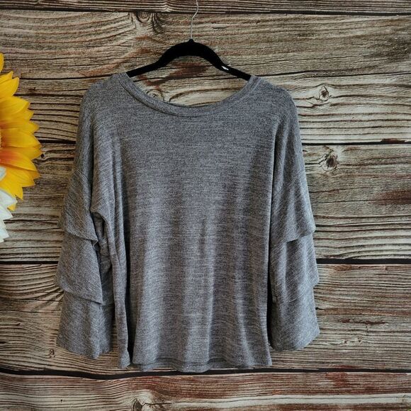 Ultra Teeze mid Sleeve top Pre-owned - Picture 1 of 4